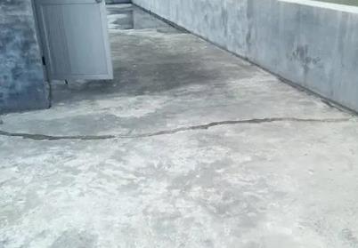 雨花台楼顶漏水维修公司分享下如何解决卫生间隐蔽部位漏水的问题?